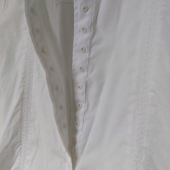 Siblings Girl's Cute White Stretchy Cotton Concealed-button Shirt - Size M - Picture 3 of 8